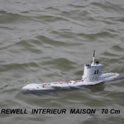 Les Sous Marins